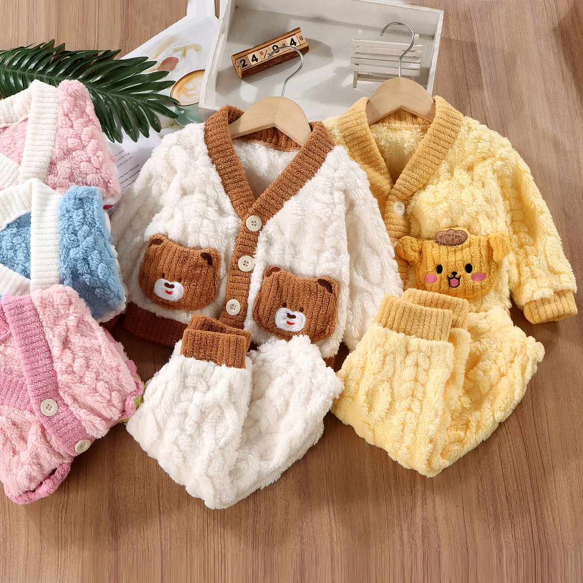 Nowa jesienno-zimowa dziecięca – Winter Clothing 1 Year Old recenzja i cena