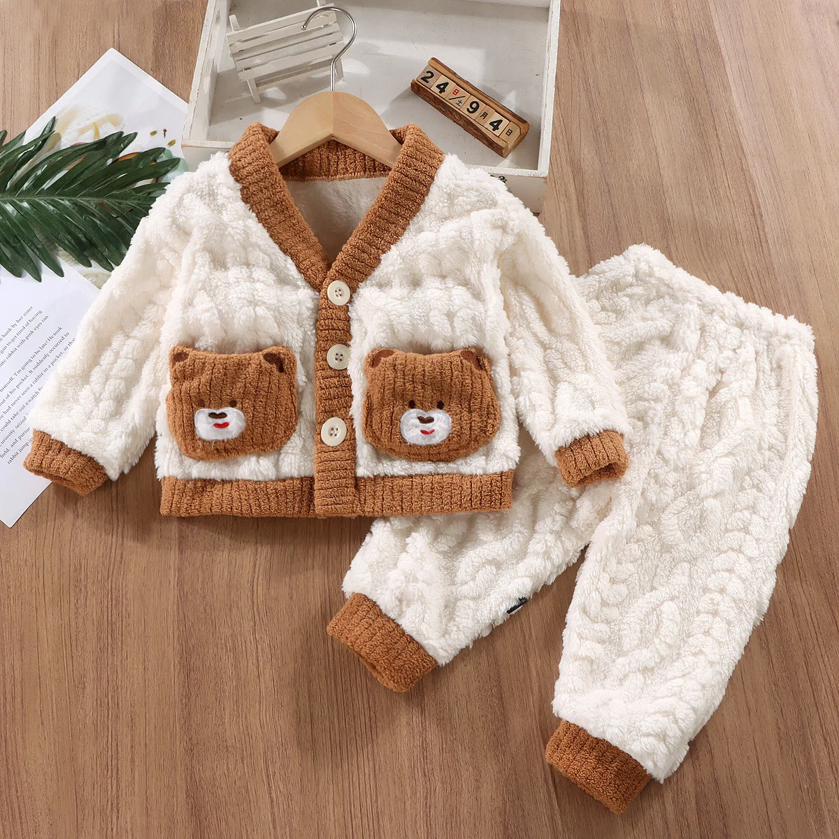 Nowa jesienno-zimowa dziecięca – Winter Clothing 1 Year Old recenzja i cena